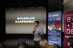 W imię ojca i syna: „Od korony po likier”, czyli Wichniewicz o Kasprowiczach [FOTORELACJA]