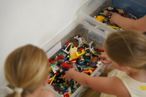 Pierwsze warsztaty z cyklu „Wakacje z LEGO” już za nami! [FOTORELACJA, 17.07.2026]