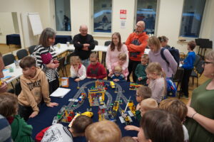 Warsztaty Lego z koleją wąskotorową! [FOTORELACJA]